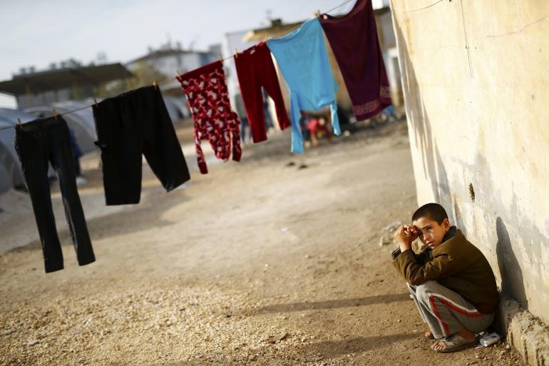 Doors closing for Syrians seeking refuge abroadimage