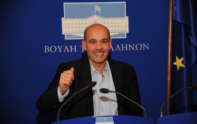 Greek MP joins Syrian refugee hunger strikeimage