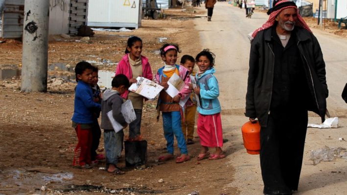 US Look to Aid Syrian Refugees Amid Security Concernsimage