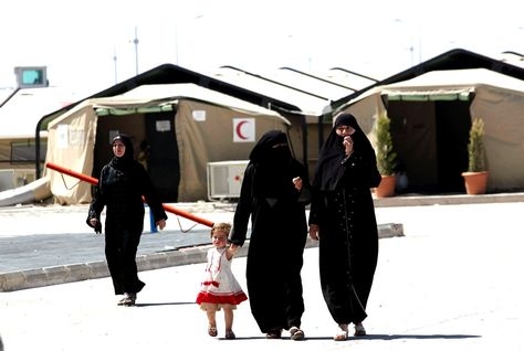 Saudi Arabia sends winter supplies to Syrian refugeesimage