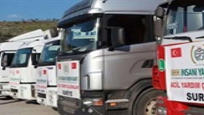 Turkish relief sent four trucks to Syriaimage