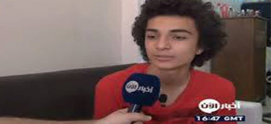 A Syrian boy learns programming languages without a PC !image