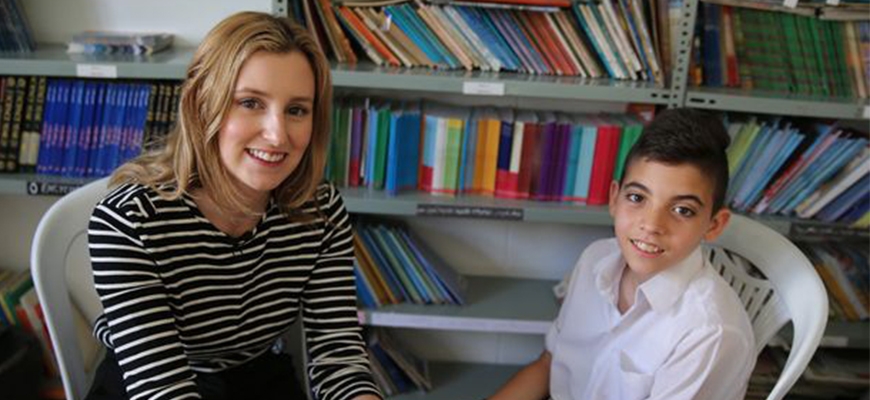 Downton’s Lady Edith helps Syria’s refugee children catch up on lost educationimage