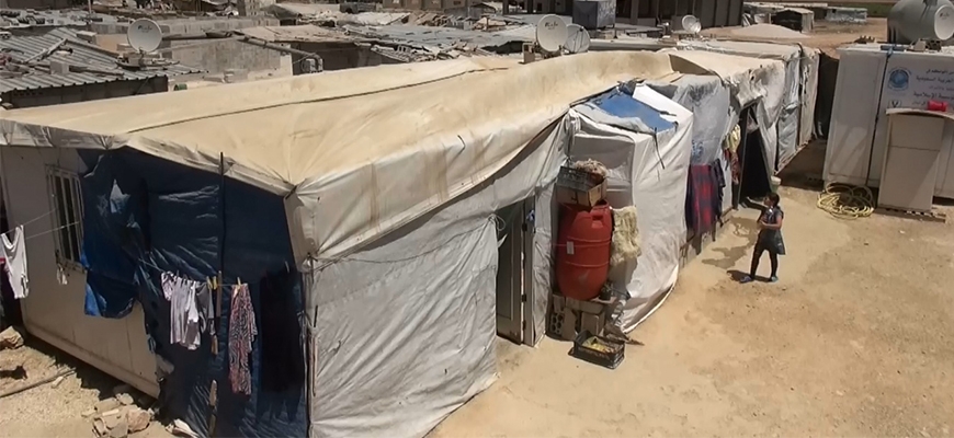 Syrians choose to live in Syrian refugee camps over fleeing to Europeimage
