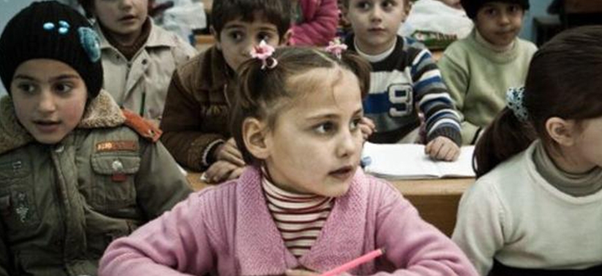 About 260,000 Syrian children are being educated in Turkeyimage