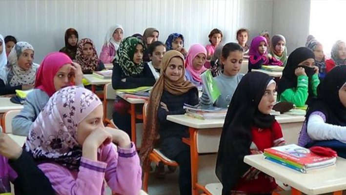 Turkey reaches out to Syrian children not attending schoolimage
