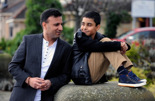 Scots father and son help Syrian refugees in Istanbul