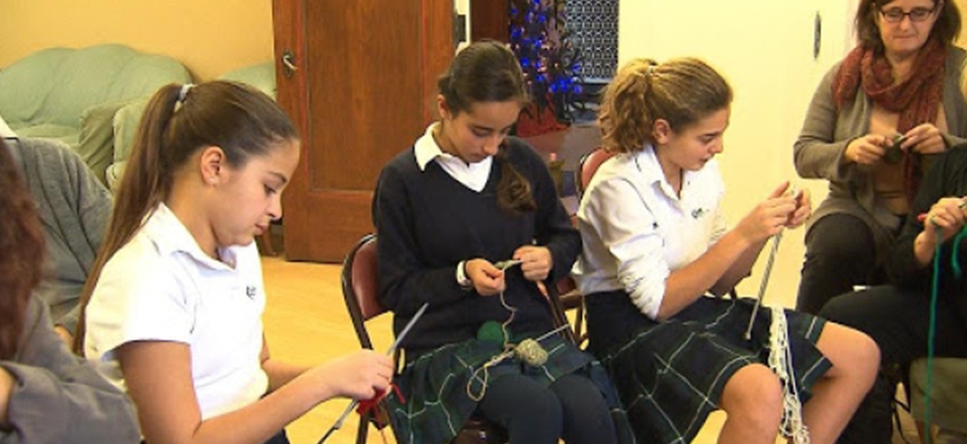 Westmount private school knits tuques for Syrian refugeesimage